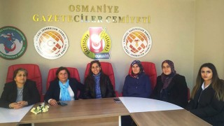 MHP’li Kadınlardan, kentin Kadın gazetecisine ziyaret