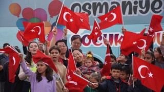 Güney Koreli’ler çocuklarla bir araya geldi