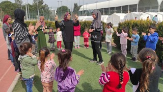 OKÜ Çocuk gelişimi depremzede çocukların yanında