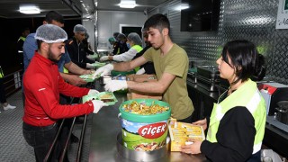 İftar çadırında “Kadir Gecesi” programı düzenlendi