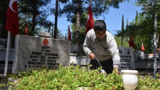 Osmaniye Asri Mezarlıkta Kurban Bayramı Çalışması