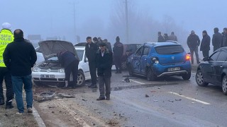 Kahramanmaraş’ta 22 aracın karıştığı 2 zincirleme kazada 15 kişi yaralandı