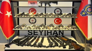 Adana’da ruhsatsız 39 silah ve 1 balistik çelek yelek ele geçirildi