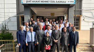 Adana’daki Şehit Avukat Mehmet Özel İlkokulu’nda karne heyecanı yaşandı