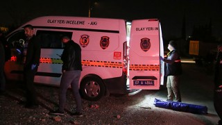 Antalya’da bir kişi, amcasının oğlunu silahla vurarak öldürdü