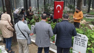 Hatay’da depremde hayatını kaybeden gazeteciler anıldı