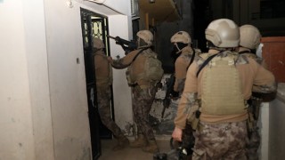 Mersin’de silah kaçakçılığı operasyonunda 5 şüpheli yakalandı