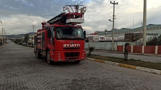 Osmaniye’de tekstil fabrikasında çıkan yangın söndürüldü