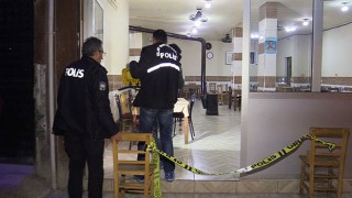 Adana’da kahvehaneye yönelik silahlı saldırıda iki kişi yaralandı