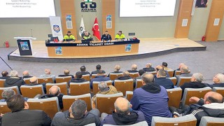 Adana’da okul servis araçlarının sürücülerine eğitim verildi