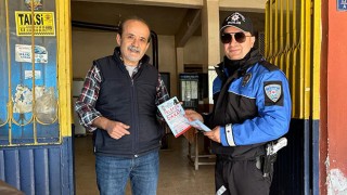 Anamur’da polis ekipleri, esnafı dolandırıcılığa karşı bilgilendirdi