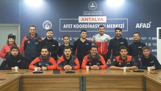 Antalya’da bisiklet topluluğu depremzede çocuklar için oyuncak gönderdi