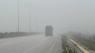 Hatay’da sis nedeniyle görüş mesafesi düştü