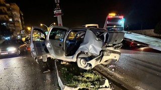 Hatay’daki iki otomobilin çarpışması sonucu 4 kişi yaralandı