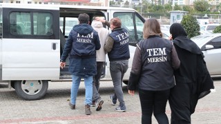 Mersin’de terör örgütü DEAŞ operasyonunda yakalanan 2 zanlı tutuklandı