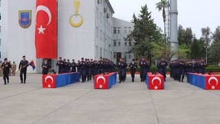 Adana’da eğitimlerini tamamlayan 71 acemi er yemin etti