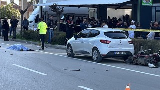 Antalya’da otomobille çarpışan elektrikli bisikletin sürücüsü hayatını kaybetti