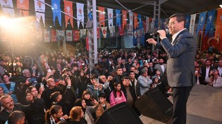 Cumhur İttifakı Antalya Büyükşehir Belediye Başkan adayı Tütüncü, iftarda vatandaşlarla buluştu