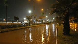 Hatay’da sağanak hayatı olumsuz etkiledi