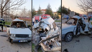 Isparta’da kamyonla otomobilin çarpıştığı kazada 1 kişi yaralandı