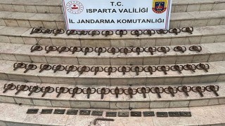 Isparta’da tren raylarından hırsızlık yapan 2 kişi tutuklandı