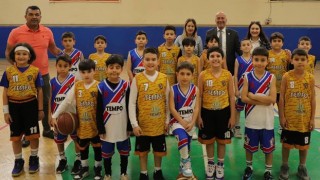 Koca’dan Gençlere Spor Salonu Sözü