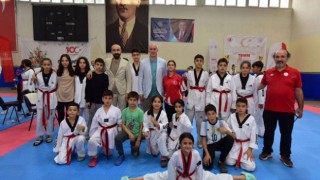 23 Nisan Özel Taekwondo Şöleni Gerçekleştirildi