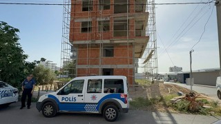 Antalya’da tüfekle rastgele ateş eden kişi polis tarafından ikna edildi
