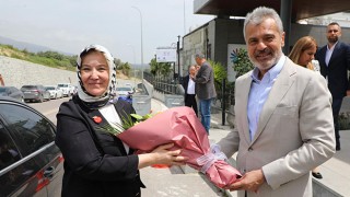 Bakan Yardımcısı Yenigün’den Hatay Büyükşehir Belediye Başkanı Öntürk’e ziyaret