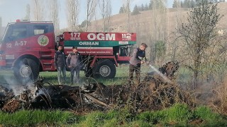 Burdur’da otluk ve kavaklık alandaki yangın söndürüldü