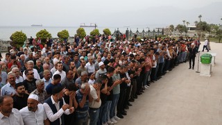 Hatay’da cami önünde silahlı saldırı sonucu öldürülen imamın cenazesi toprağa verildi