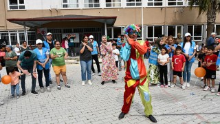 Hatay’da depremzede çocuklar için şenlik düzenlendi