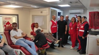 Kızılay Kan Bağışı Kampanyası Düzenledi