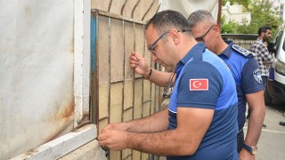 Mersin’de ruhsatsız işletilen peynir imalathanesi mühürlendi