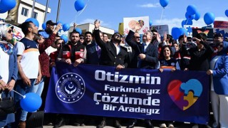 Otizm Farkındalığı İçin Yürüdüler