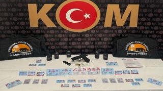 Antalya’da ”sahte basın kartı” operasyonunda 6 zanlı yakalandı