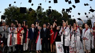 OKÜ’de Mezuniyet Coşkusu
