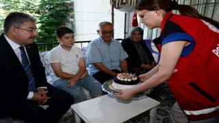 Osmaniye Valisi Erdinç Yılmaz'dan Şehit Babasına Doğum Günü Sürprizi