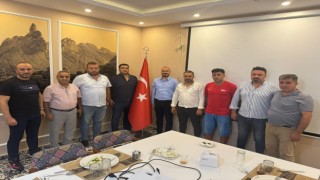 Amatör Lig Şampiyonu Toprakkalespor Yönetimi Yemekte Buluştu