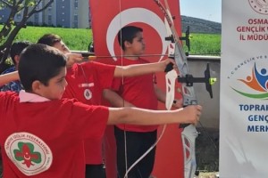 Camide Gençler İçin Manevi Kamp Düzenlendi
