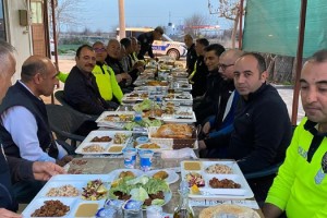 Kaymakam Dolu, Kontrol Noktasında Görevli Polislerle İftarda Buluştu