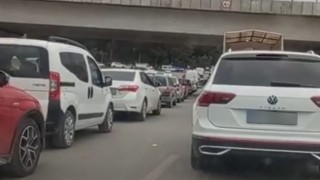 Osmaniye Asri Mezarlık Yolu: Trafik Durma Noktasına Geldi