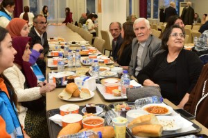Osmaniye Kız Öğrenci Yurdu’nda Kuşakları Buluşturan Anlamlı İftar
