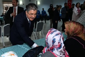 Osmaniye Protokolü Huzurevi Sakinleriyle Bayramlaştı