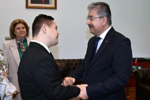 Vali Erdinç Yılmaz, Down Sendromlu Çocukları Ağırladı
