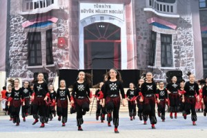 23 Nisan Osmaniye’de Renkli Etkinliklerle Kutlandı
