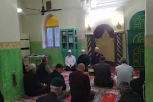 Köy Camii'nde Sabah Namazında Buluştular