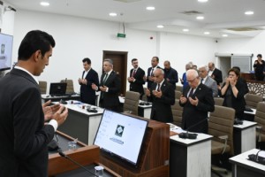Osmaniye Belediye Meclisi'nde Merhum Kardaş İçin Saygı Duruşu