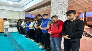 Osmaniye'de Gençler Sabah Namazında Buluştu