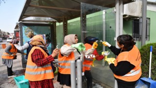 Osmaniye’de Otobüs Durakları Temizlendi